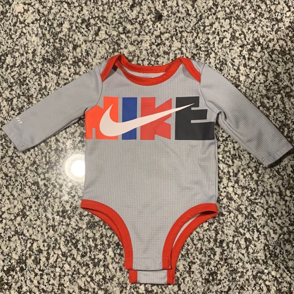 Nike long sleeve size 6M